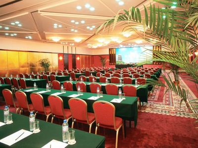 武汉洪山区优质会议场地推荐 华天大酒店（武汉徐东地铁站店）及其专业会务服务